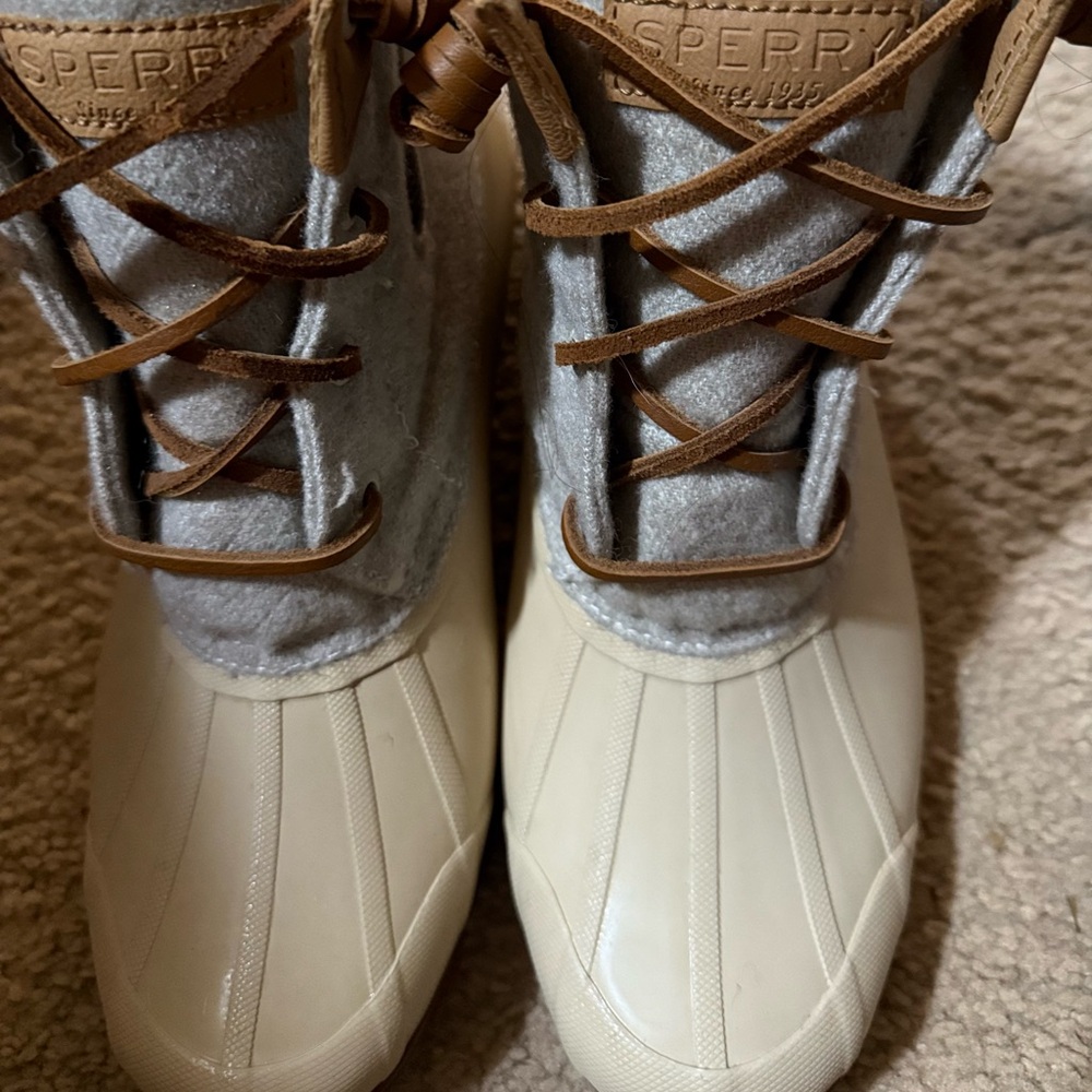 🍂Sperry Cream and Gray Lace-Up Boots🍂☔️ - Picture 2 of 9